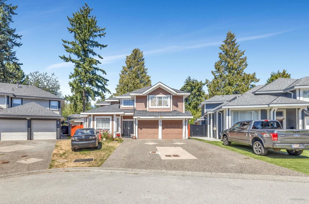 House for sale at 6045 131 Street Surrey British Columbia - MLS: R3034817