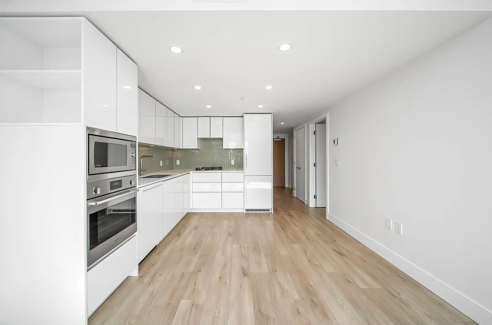 605 10428 WHALLEY BOULEVARD, Surrey BC V3T 0W2, Surrey BC — Residential for Sale - Photo 5