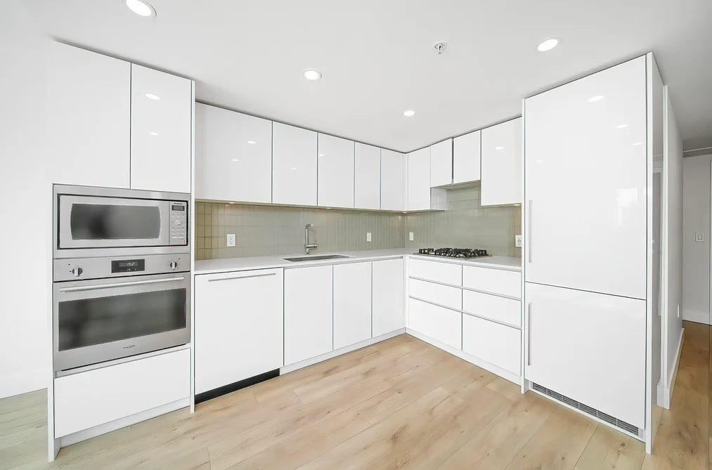 605 10428 WHALLEY BOULEVARD, Surrey BC V3T 0W2, Surrey BC — Residential for Sale - Photo 7