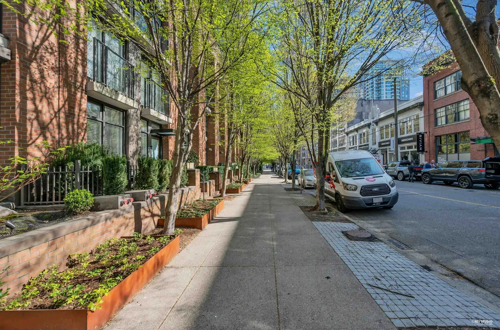 605 1055 HOMER STREET, Vancouver BC V6B 1G3, Vancouver BC — Residential for Sale - Photo 3
