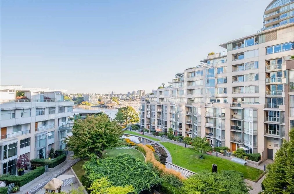 Condo for sale at 605 1228 Marinaside Crescent Vancouver British Columbia - MLS: R3156217