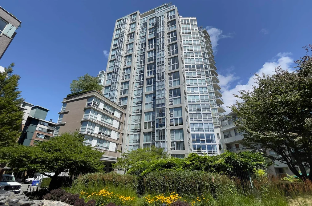 Condo for sale at 605 1228 Marinaside Crescent Vancouver British Columbia - MLS: R3130938