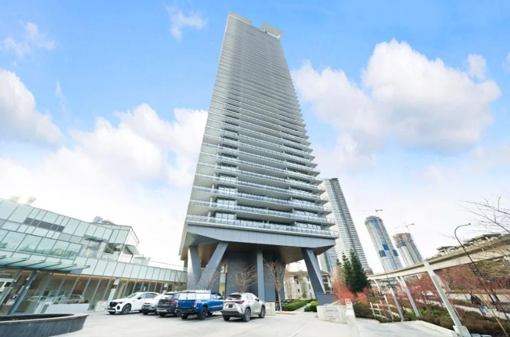 Condo for sale at 605 4730 Lougheed Highway Burnaby British Columbia - MLS: R3161270