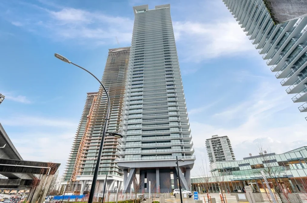 Condo for sale at 605 4730 Lougheed Highway Burnaby British Columbia - MLS: R3161270