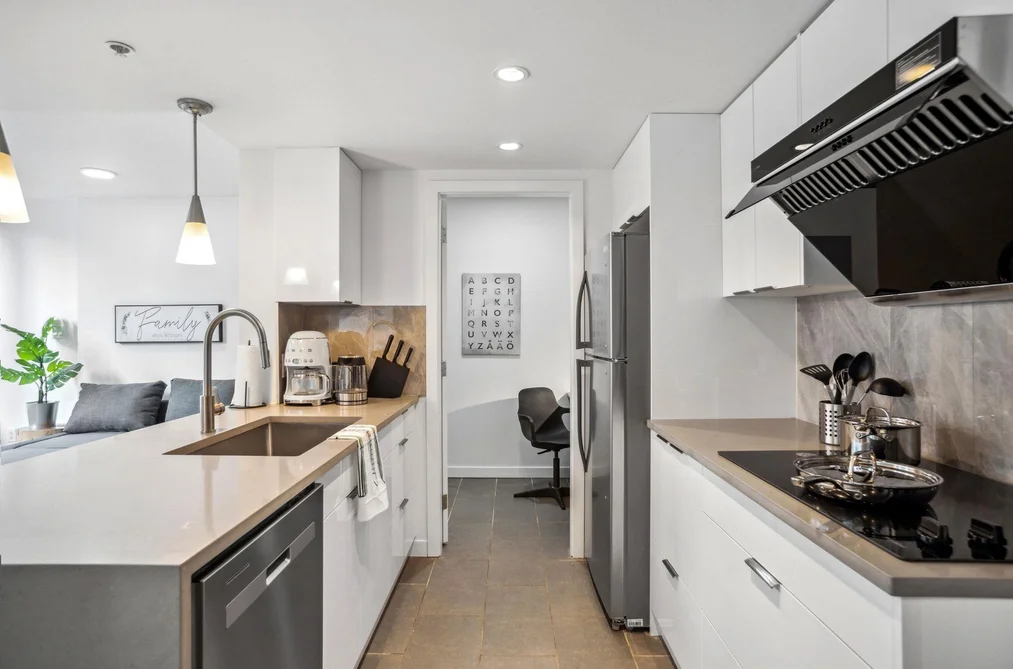 605 618 ABBOTT STREET, Vancouver BC V6B 0C1, Vancouver BC — Residential for Sale - Photo 4