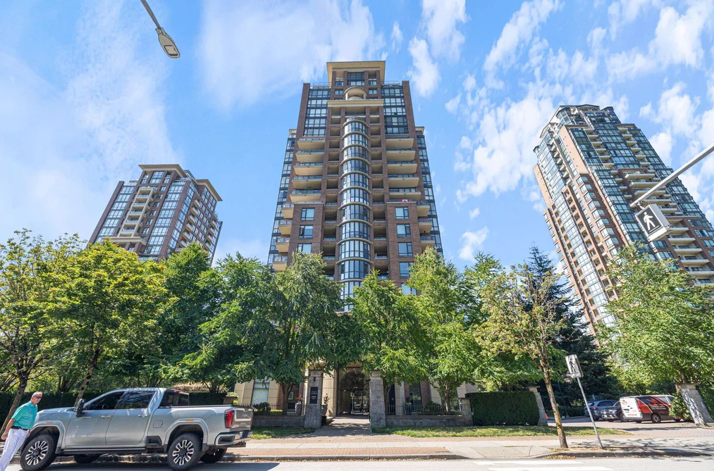 605 6833 STATION HILL DRIVE, Burnaby, BC — Residential for Sale — Photo 39 of 40