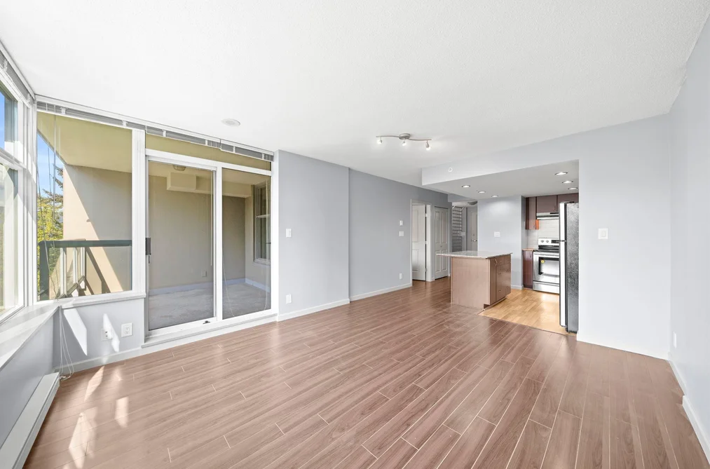 605 9262 UNIVERSITY CRESCENT, Burnaby BC V5A 0A4, Burnaby BC — Residential for Sale - Photo 4