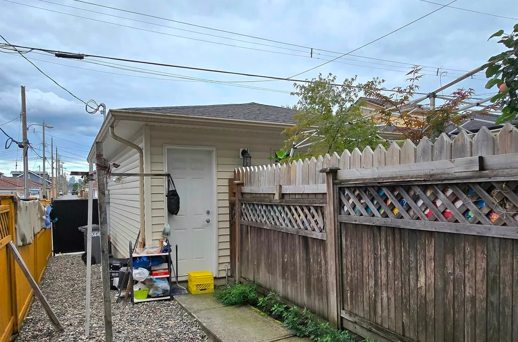 6056 VICTORIA DRIVE, Vancouver BC V5P 3X3, Vancouver BC — Residential for Sale - Photo 2