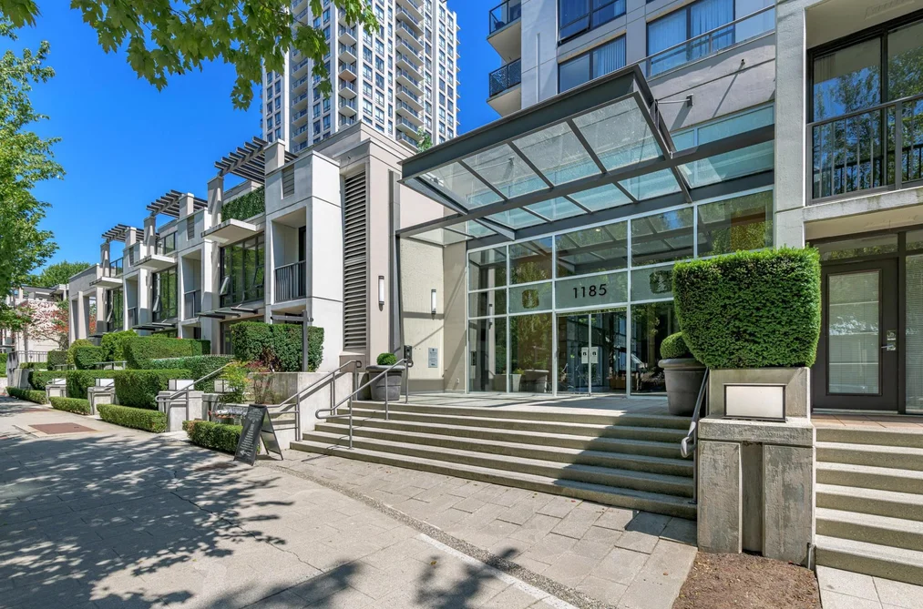 606 1185 THE HIGH STREET, Coquitlam BC V3B 0A9, Coquitlam BC — Residential for Sale — Photo 2 of 33