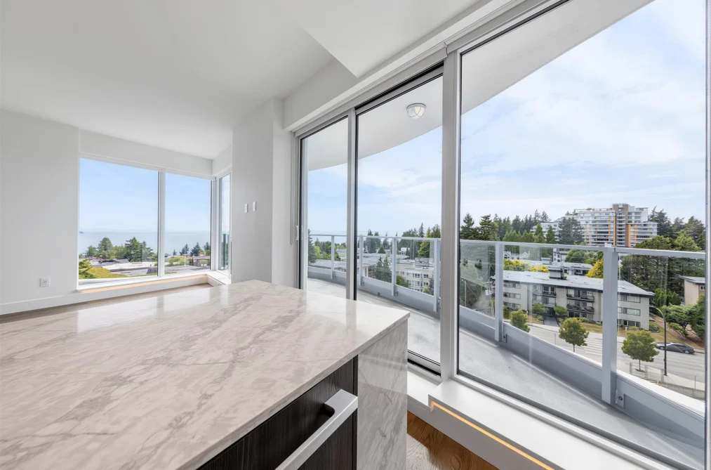 606 1475 FOSTER STREET, Surrey, BC — Residential for Sale — Photo 6 of 21