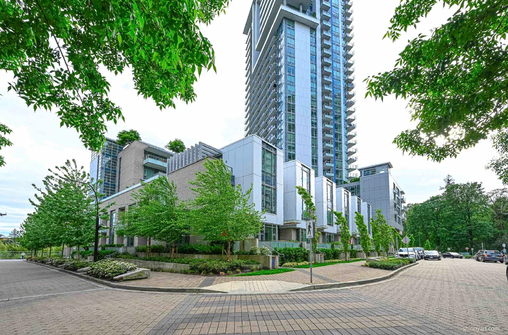 Condo for sale at 606 1500 Fern Street North Vancouver British Columbia - MLS: R3160567