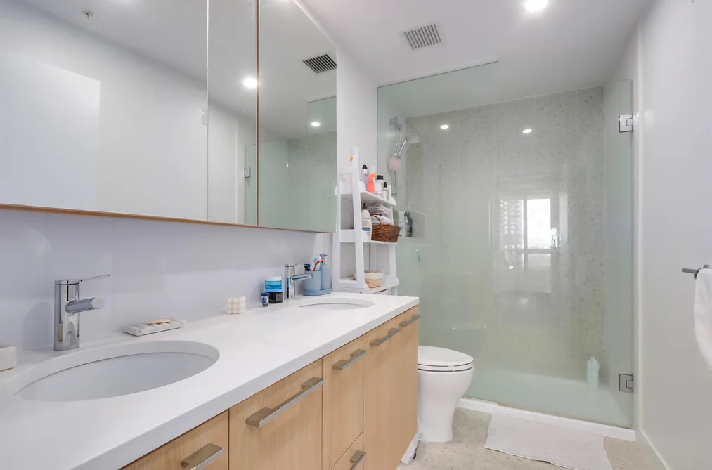 606 2425 ALPHA AVENUE, Burnaby BC V5C 0N6, Burnaby BC — Residential for Sale — Photo 16 of 23