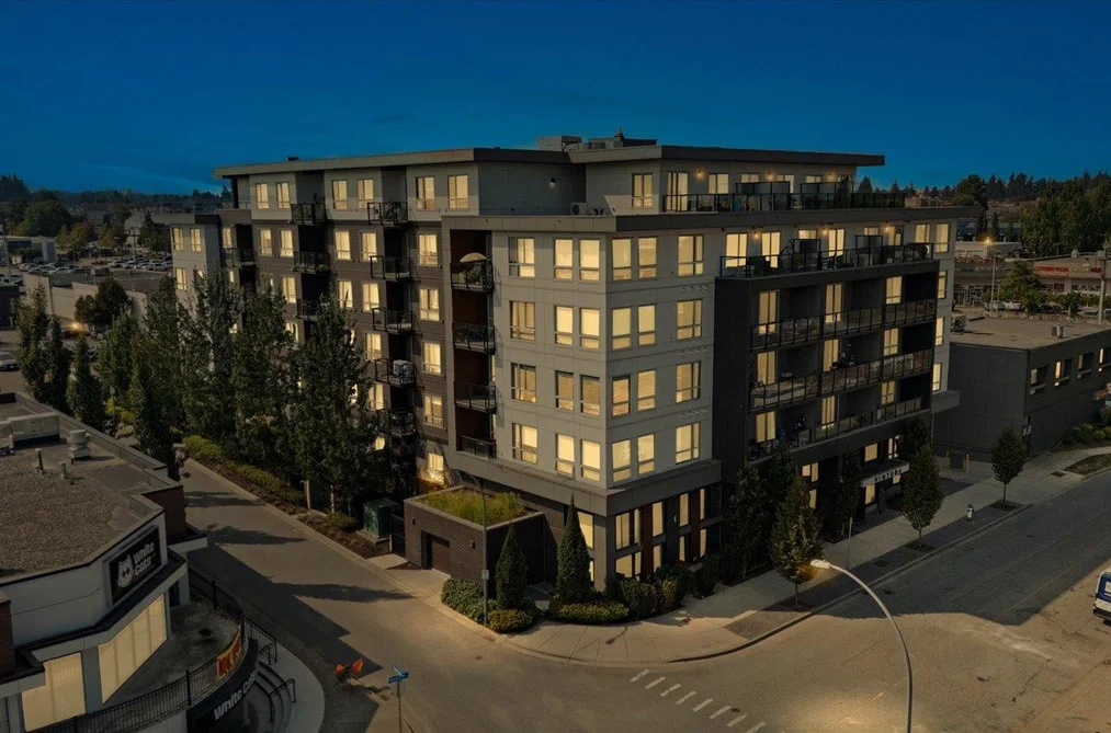 Condo for sale at 606 32838 Ventura Avenue Abbotsford British Columbia - MLS: R3158738