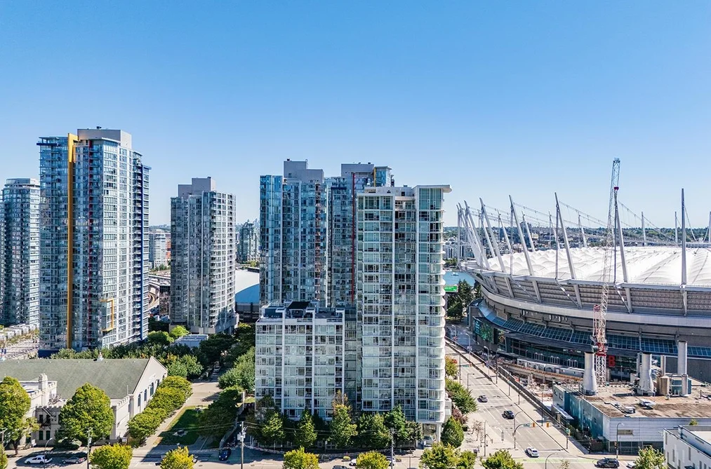 Condo for sale at 607 161 W Georgia Street Vancouver British Columbia - MLS: R3080681