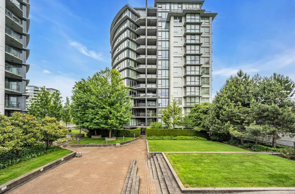 Condo for sale at 607 6068 No.3 Road Richmond British Columbia - MLS: R3121247
