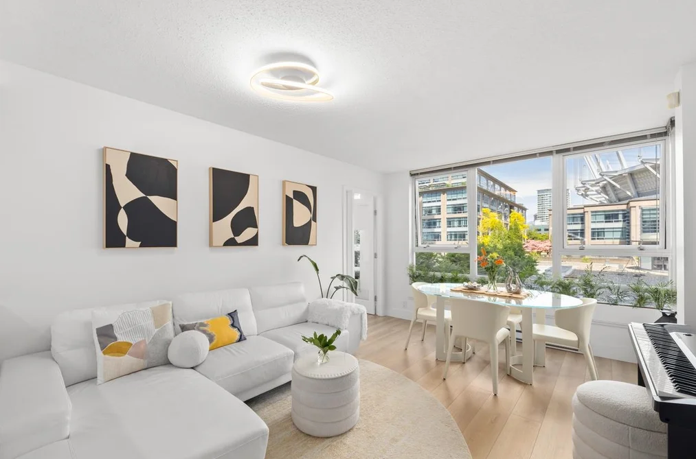 607 939 EXPO BOULEVARD, Vancouver BC V6Z 3G7, Vancouver BC — Residential for Sale - Photo 2