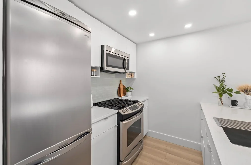 607 939 EXPO BOULEVARD, Vancouver BC V6Z 3G7, Vancouver BC — Residential for Sale - Photo 7