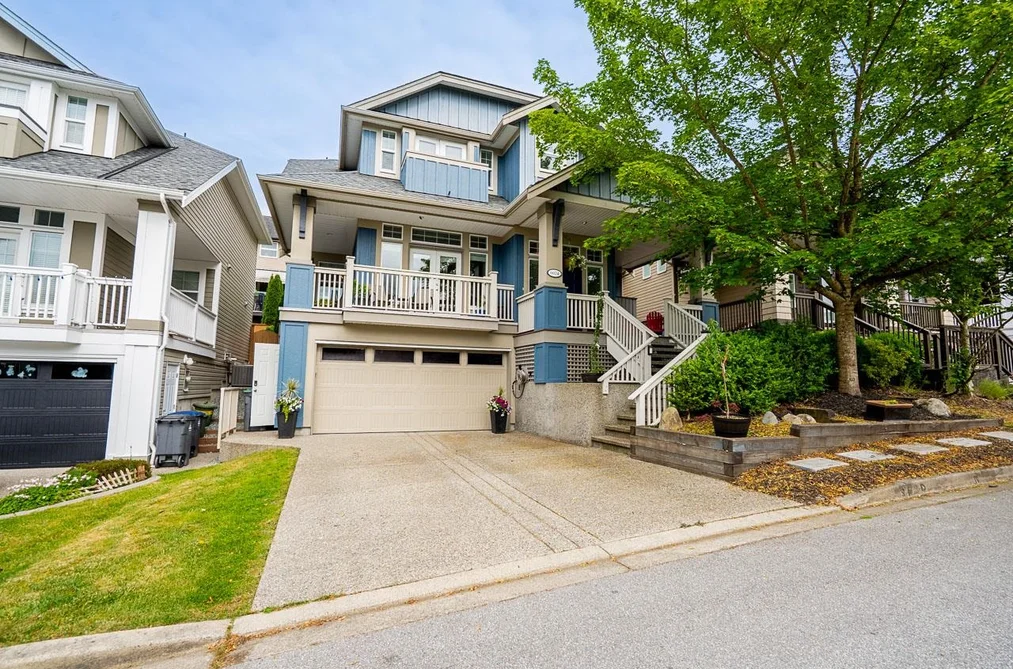 House for sale at 6074 163b Street Surrey British Columbia - MLS: R3127593