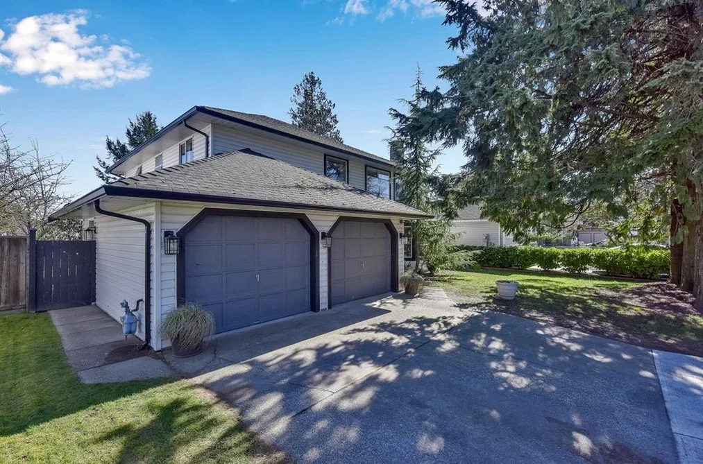 6074 188 STREET, Surrey BC V3S 7V9, Surrey BC — Residential for Sale - Photo 2