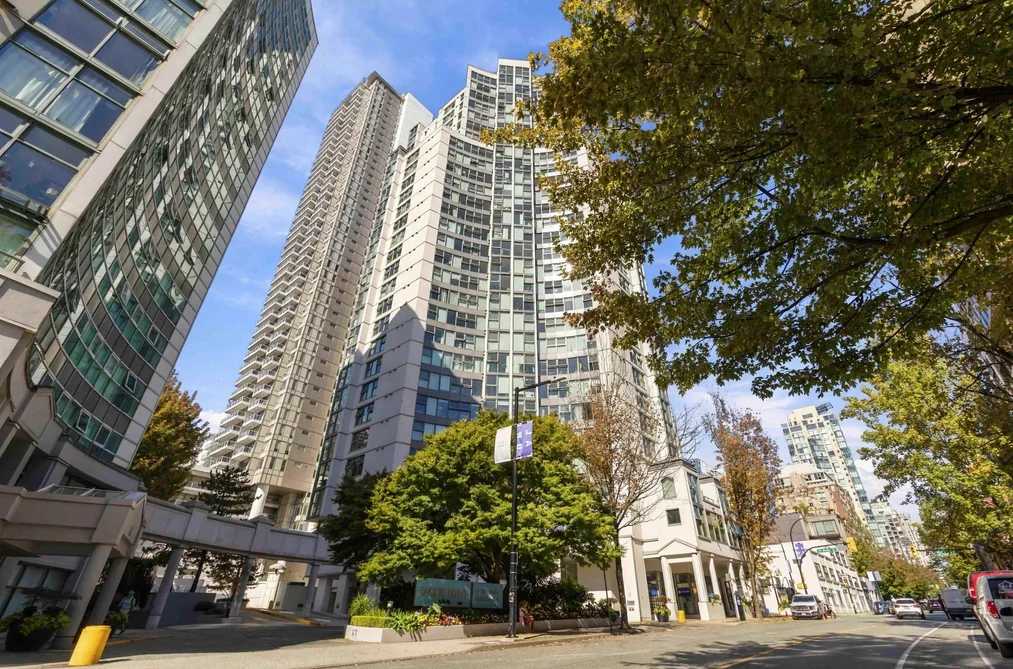 Condo for sale at 608 1323 Homer Street Vancouver British Columbia - MLS: R3168474