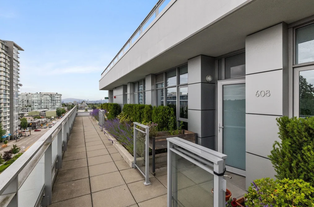 608 2435 KINGSWAY, Vancouver BC V5R 5G8, Vancouver BC — Residential for Sale - Photo 2