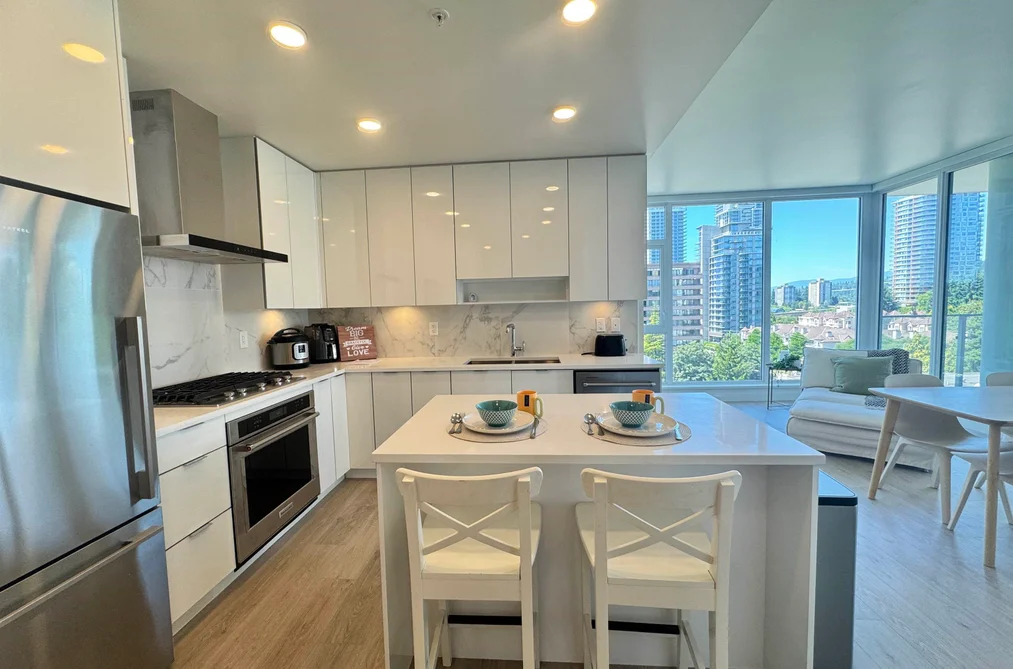 Condo for sale at 608 555 Sydney Avenue Coquitlam British Columbia - MLS: R3115532