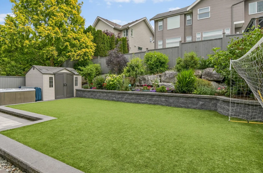 6084 163 STREET, Surrey BC V3S 1S5, Surrey BC — Residential for Sale — Photo 4 of 38