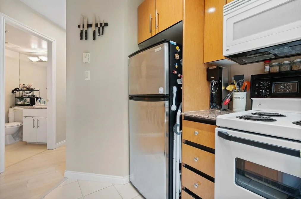 609 1189 HOWE STREET, Vancouver BC V6Z 2X4, Vancouver BC — Residential for Sale - Photo 2