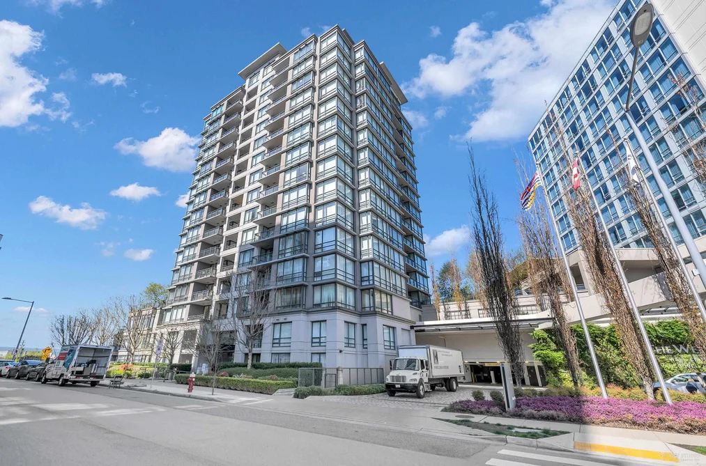 Condo for sale at 609 3111 Corvette Way Richmond British Columbia - MLS: R3081015