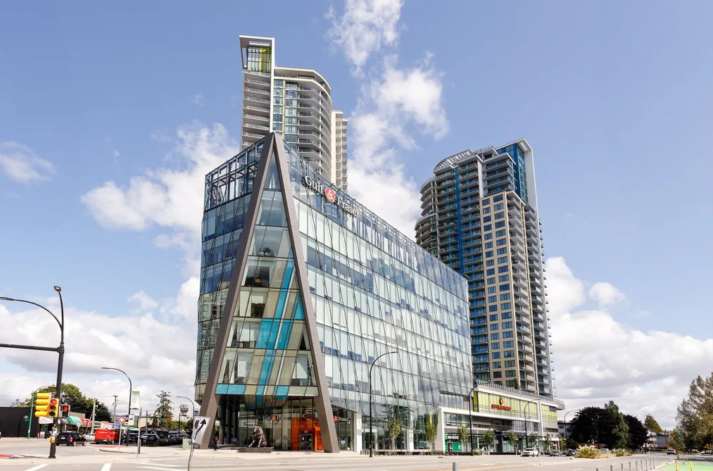 Condo for sale at 609 7388 Kingsway Street Burnaby British Columbia - MLS: R3033373