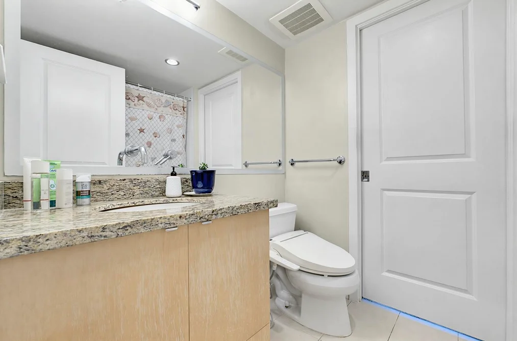 609 9180 HEMLOCK DRIVE, Richmond, BC — Residential for Sale — Photo 16 of 35