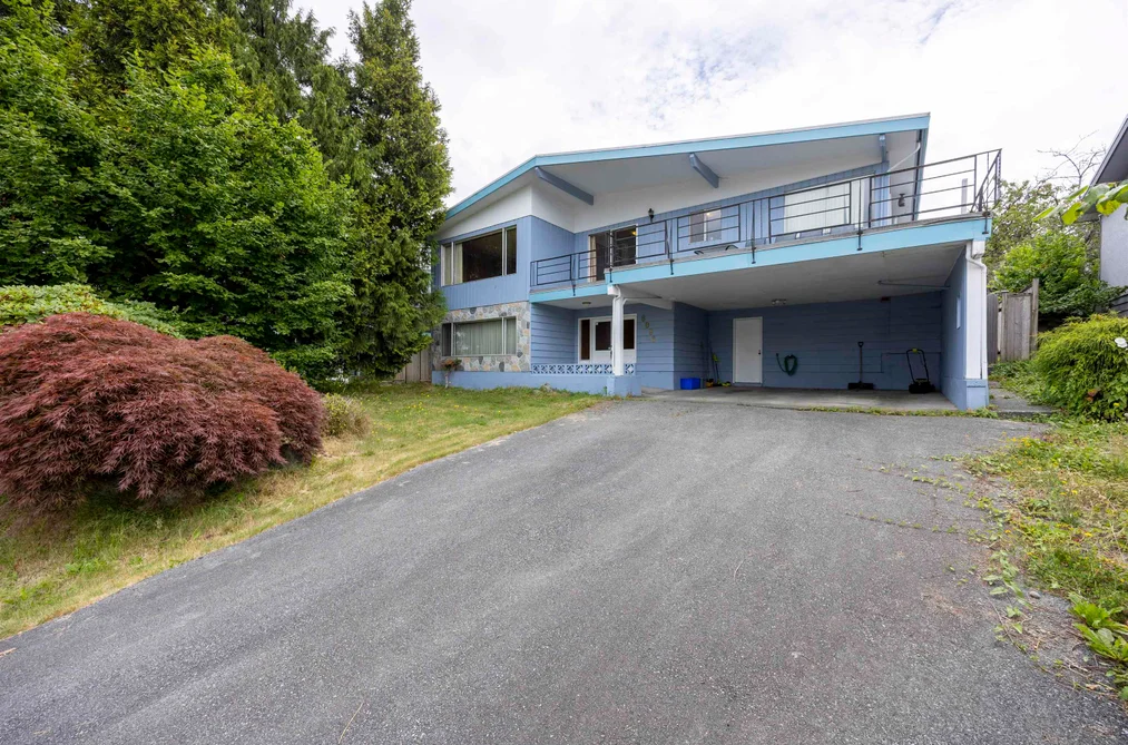 House for sale at 6096 Service Street Burnaby British Columbia - MLS: R3165993