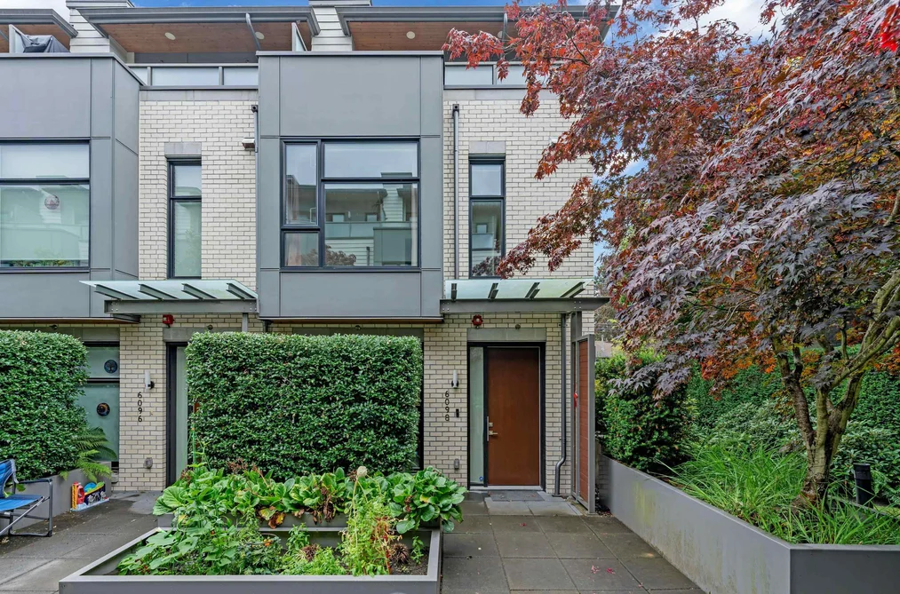 Townhouse for sale at 6098 Oak Street Vancouver British Columbia - MLS: R3087409