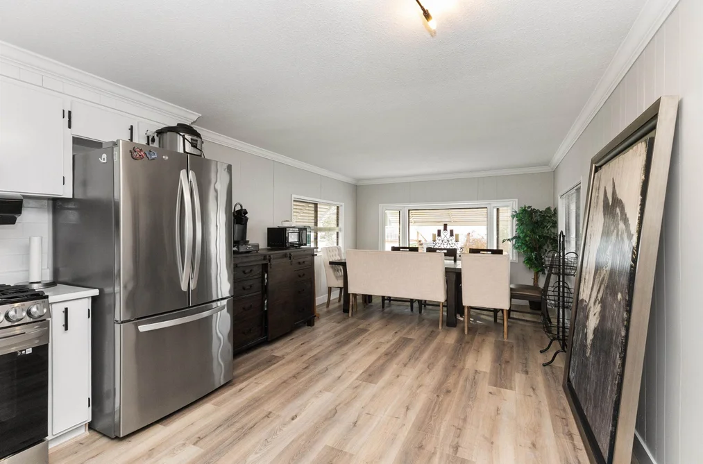 61 24330 FRASER HIGHWAY, Langley BC V3A 4R3, Langley BC — Residential for Sale - Photo 2