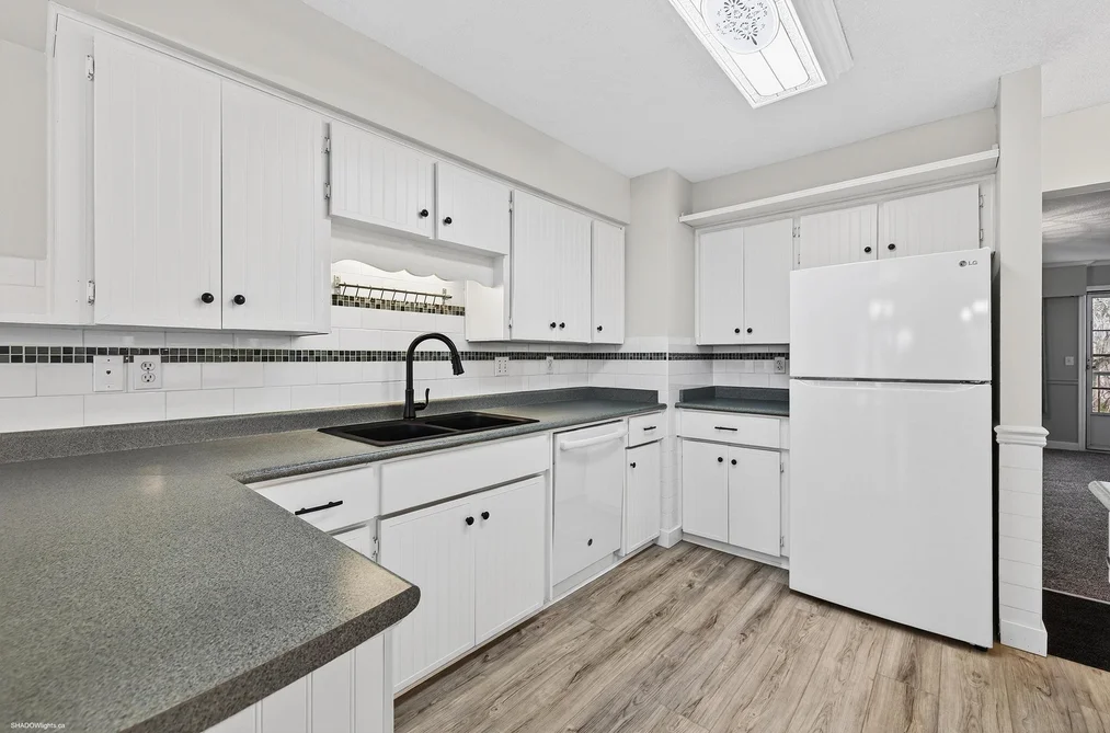 61 32959 GEORGE FERGUSON WAY, Abbotsford BC V2S 7W9, Abbotsford BC — Residential for Sale - Photo 3