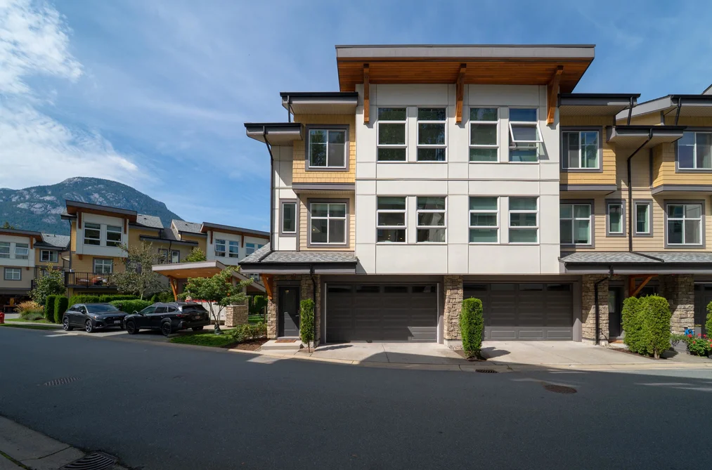 61-39548 Loggers Lane, Squamish, BC - Townhouse for Sale - Photo 34 of 40 61-39548 Loggers Lane, Squamish, BC - Townhouse for Sale - Photo 34 of 40