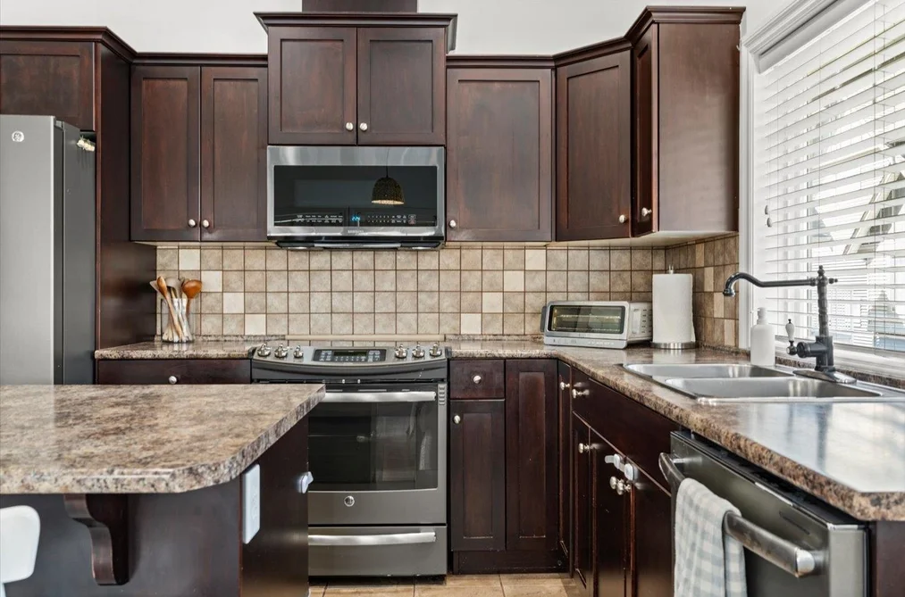 61 6498 SOUTHDOWNE PLACE, Chilliwack BC V2R 0K3, Chilliwack BC — Residential for Sale — Photo 6 of 36