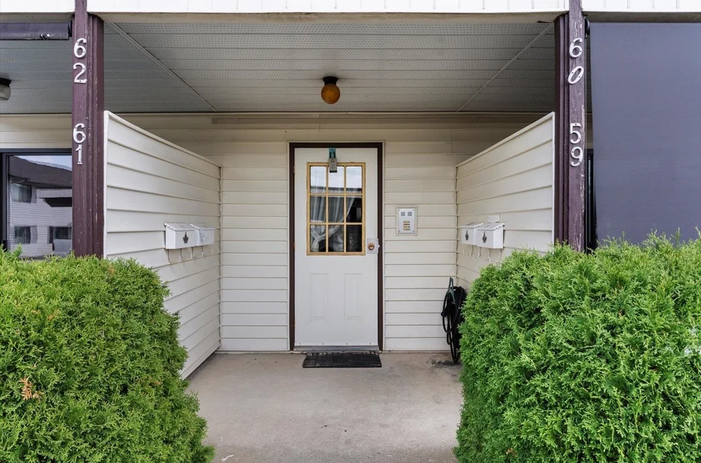 61 7455 HURON STREET, Chilliwack BC V2R 3T9, Chilliwack BC — Residential for Sale - Photo 2