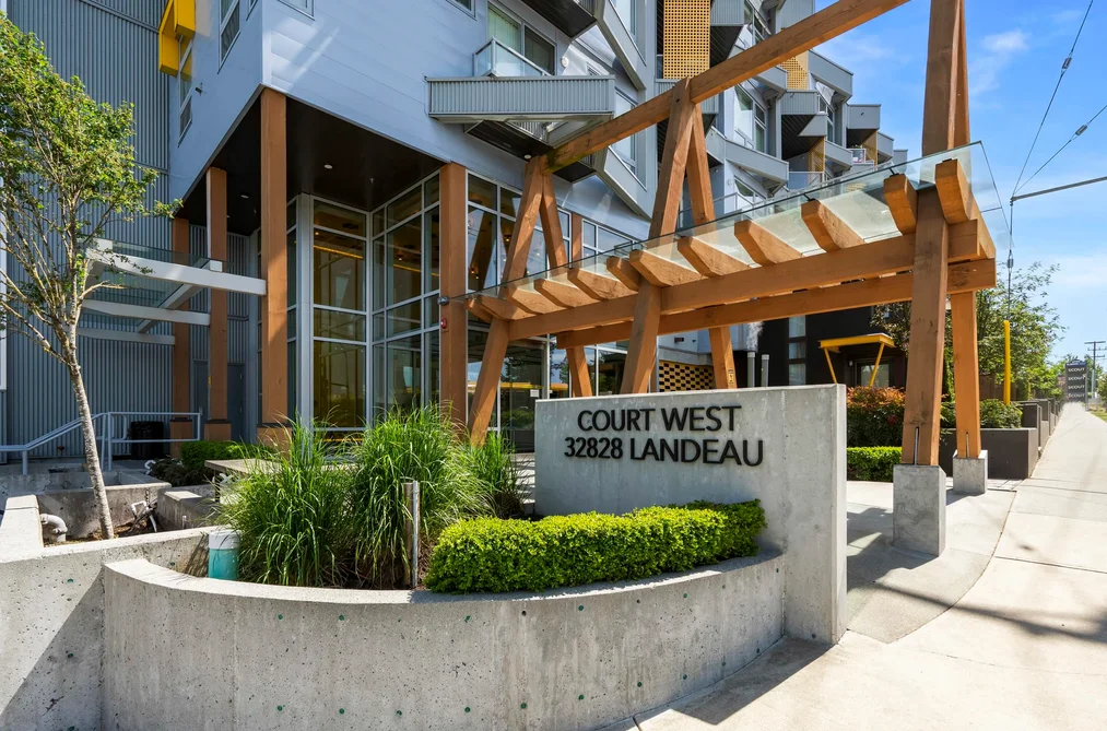 Condo for sale at 610 32828 Landeau Place Abbotsford British Columbia - MLS: R3159457