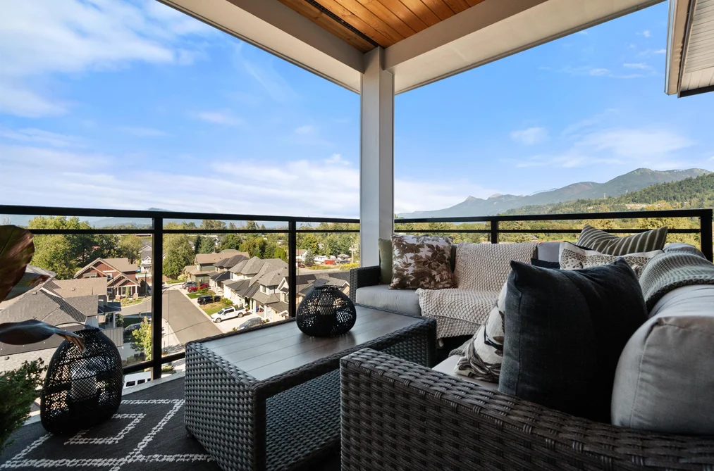 Condo for sale at 610 6045 Chilliwack River Road Chilliwack British Columbia - MLS: R3085934