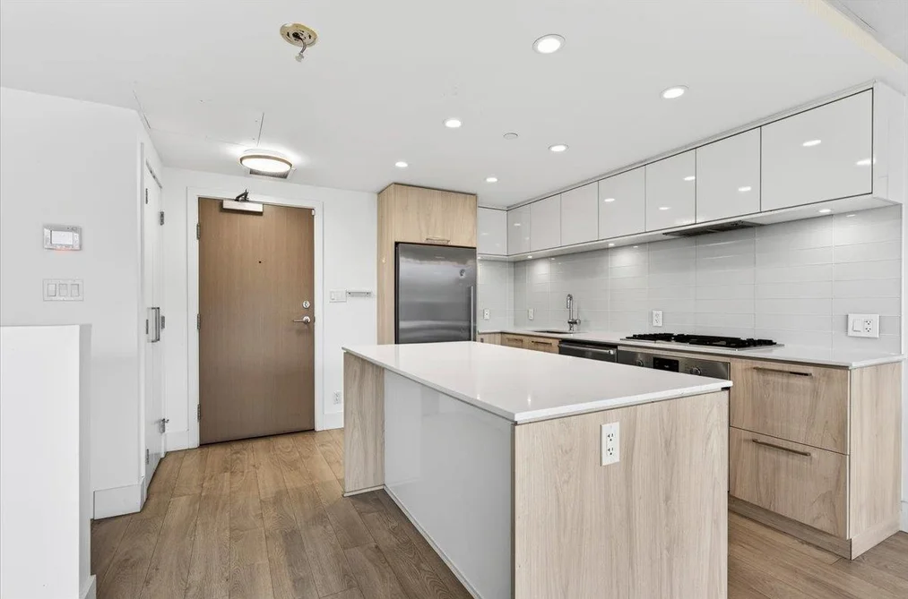 610 680 SEYLYNN CRESCENT, North Vancouver BC V7J 0B5, North Vancouver BC — Residential for Sale - Photo 5