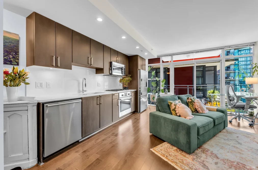 610 88 W 1ST AVENUE, Vancouver BC V5Y 0K2, Vancouver BC — Residential for Sale - Photo 2