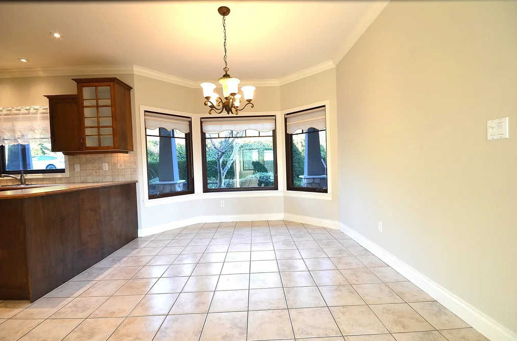 610 ROBINSON STREET, Coquitlam BC V3J 4E3, Coquitlam BC — Residential for Sale - Photo 4