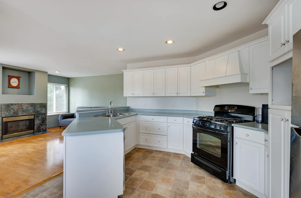 6103 190 STREET, Surrey BC V3S 8A4, Surrey BC — Residential for Sale - Photo 5