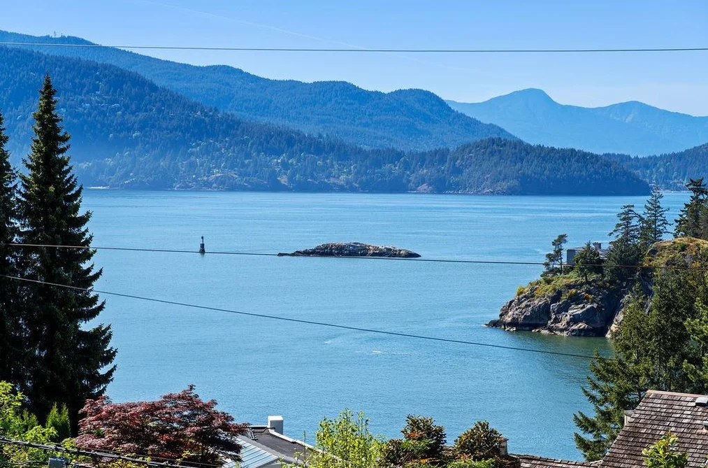 6105 GLENEAGLES DRIVE, West Vancouver BC V7W 1W1, West Vancouver BC — Residential for Sale - Photo 3