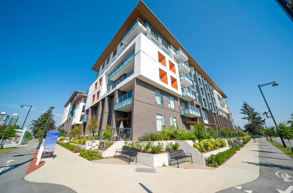 Condo for sale at 611 10829 140 Street Surrey British Columbia - MLS: R3144479