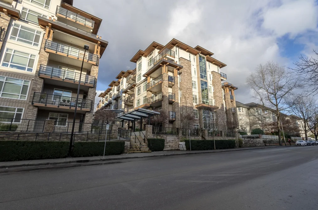 Condo for sale at 611 2465 Wilson Avenue Port Coquitlam British Columbia - MLS: R3078162