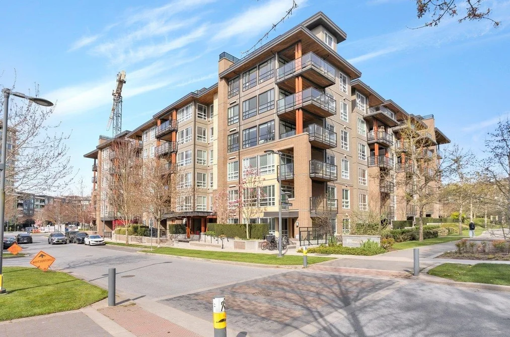 Condo for sale at 611 3462 Ross Drive Vancouver British Columbia - MLS: R3114225