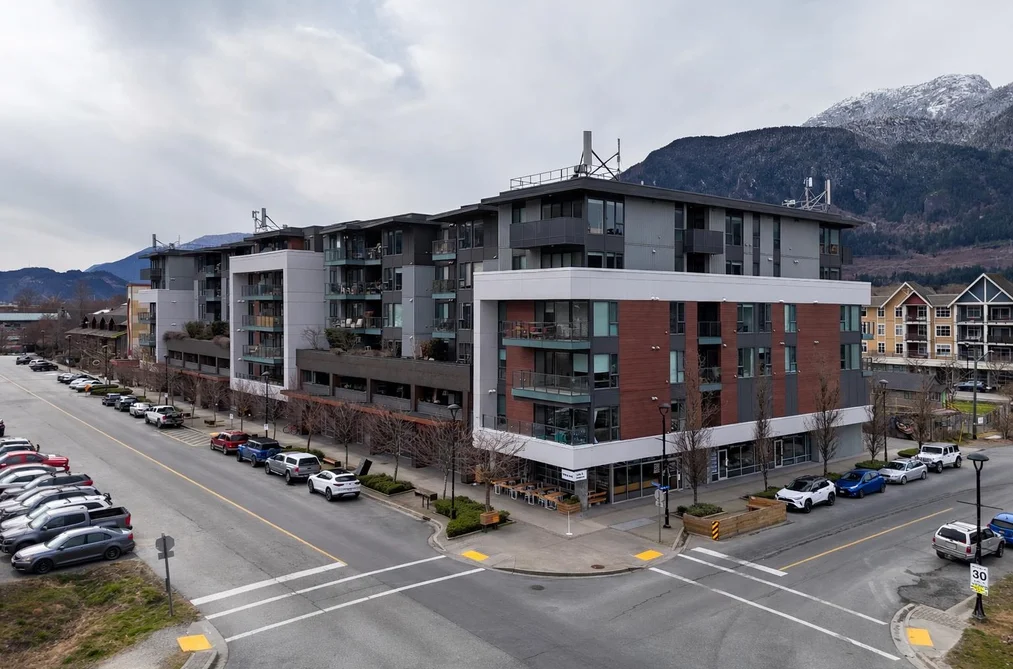 Condo for sale at 611 37881 Cleveland Avenue Squamish British Columbia - MLS: R3093431