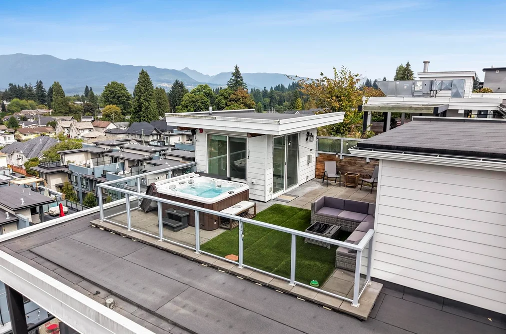 Condo for sale at 611 707 Como Lake Avenue Coquitlam British Columbia - MLS: R3158418